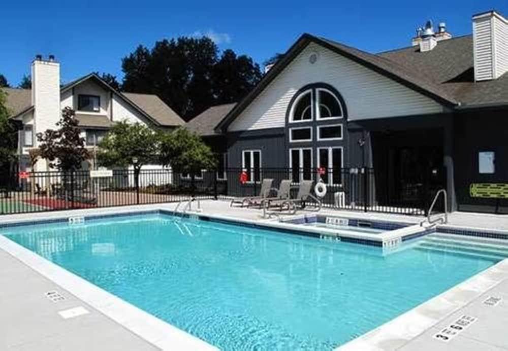 Albany Airport Inn And Suites لاثام المظهر الخارجي الصورة