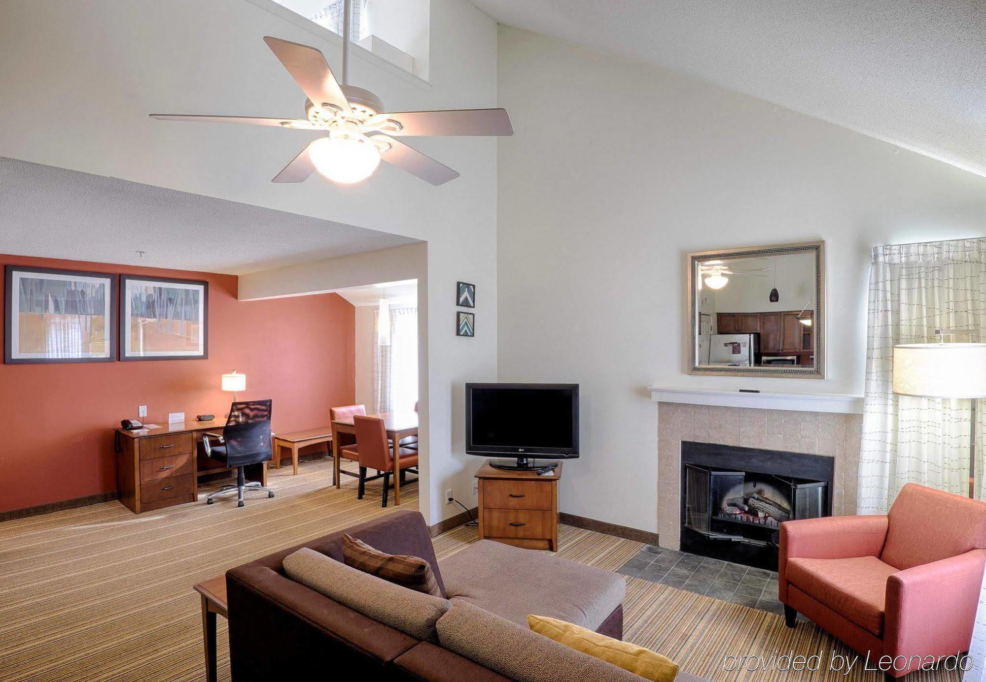 Albany Airport Inn And Suites لاثام المظهر الخارجي الصورة