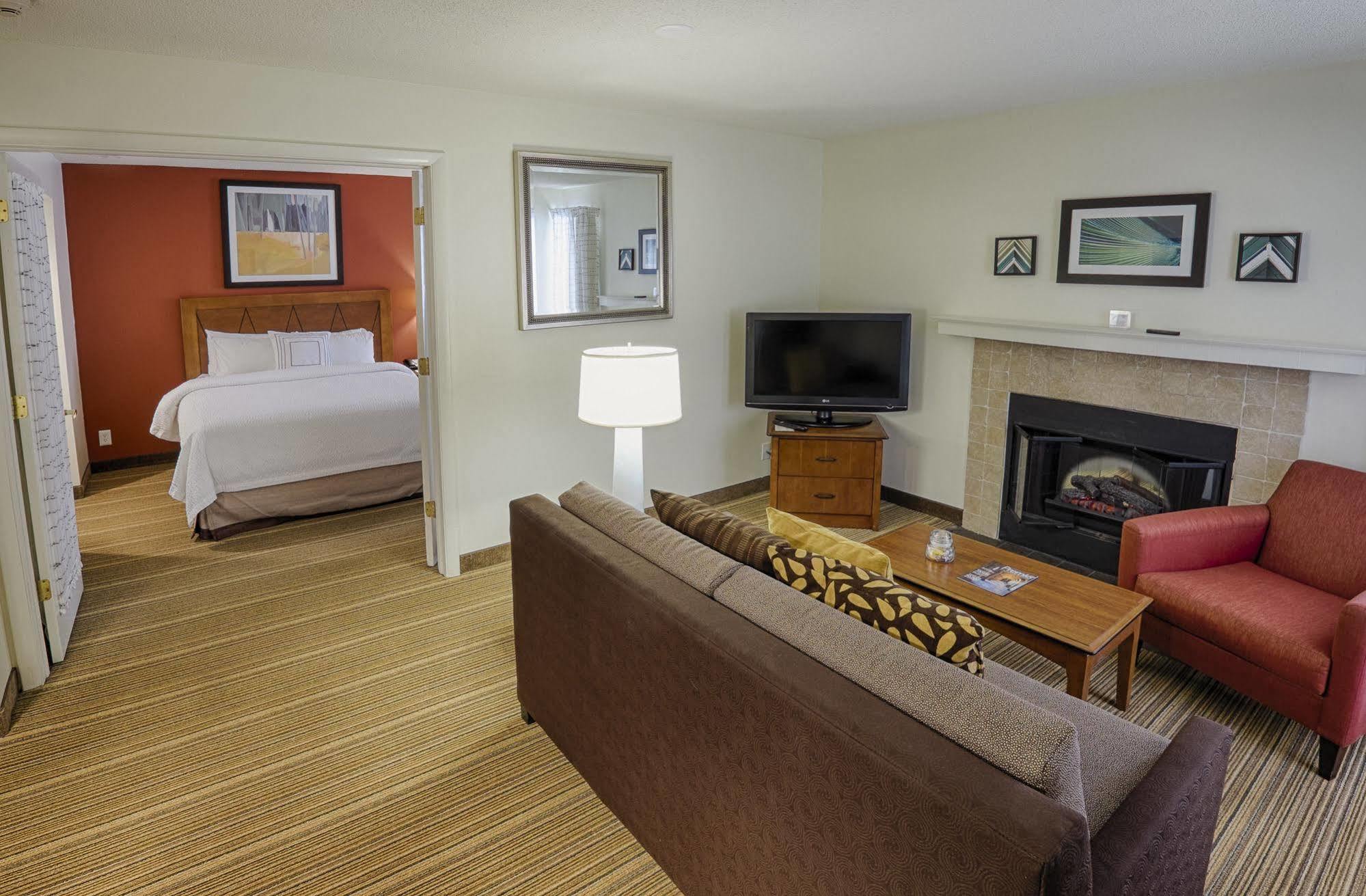 Albany Airport Inn And Suites لاثام المظهر الخارجي الصورة