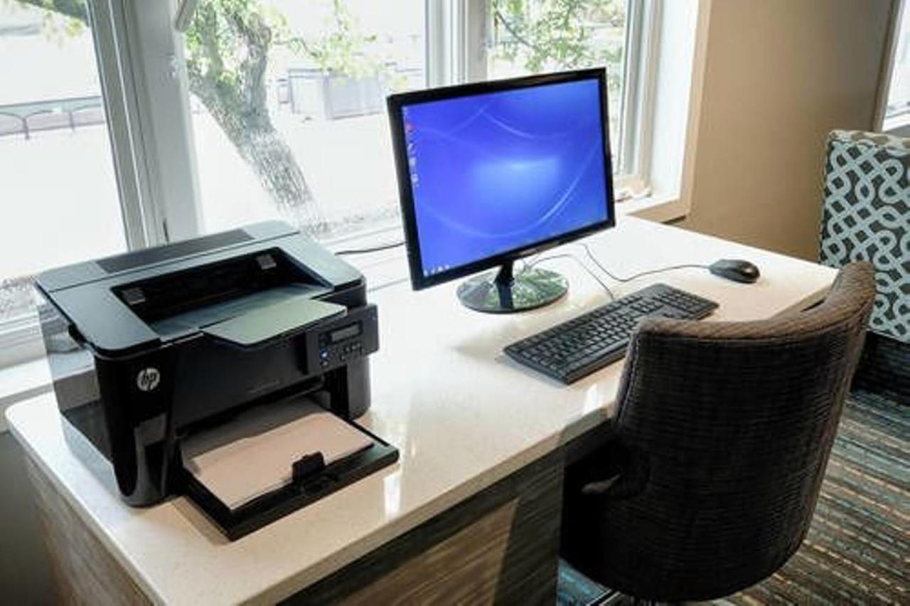 Albany Airport Inn And Suites لاثام المظهر الخارجي الصورة
