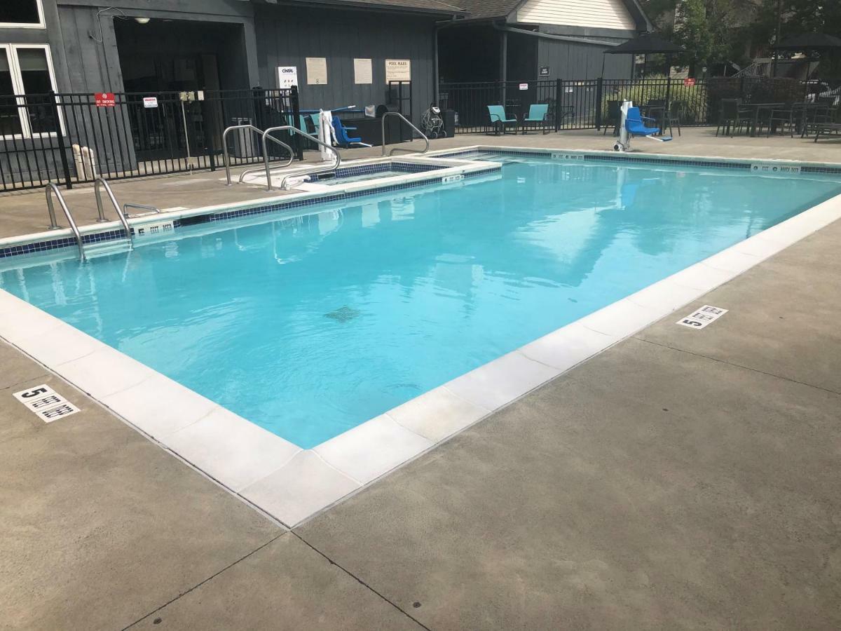 Albany Airport Inn And Suites لاثام المظهر الخارجي الصورة